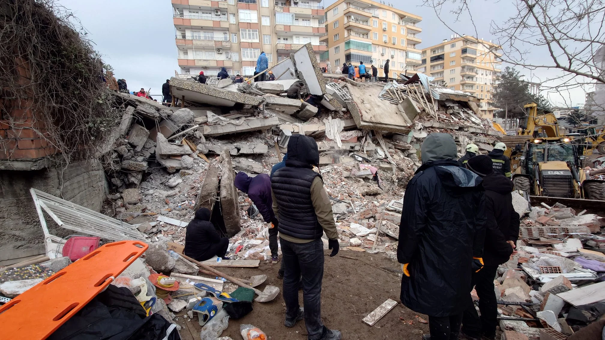HSYD, 2023 Türkiye Depreminin Ardından Gerçekleştirdiği İnsani Çalışmaları Anıyor