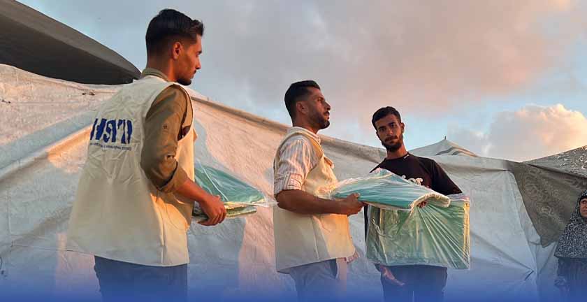 Hayir Sosyal Distributes Water-Resistant Tarpaulins in Gaza
